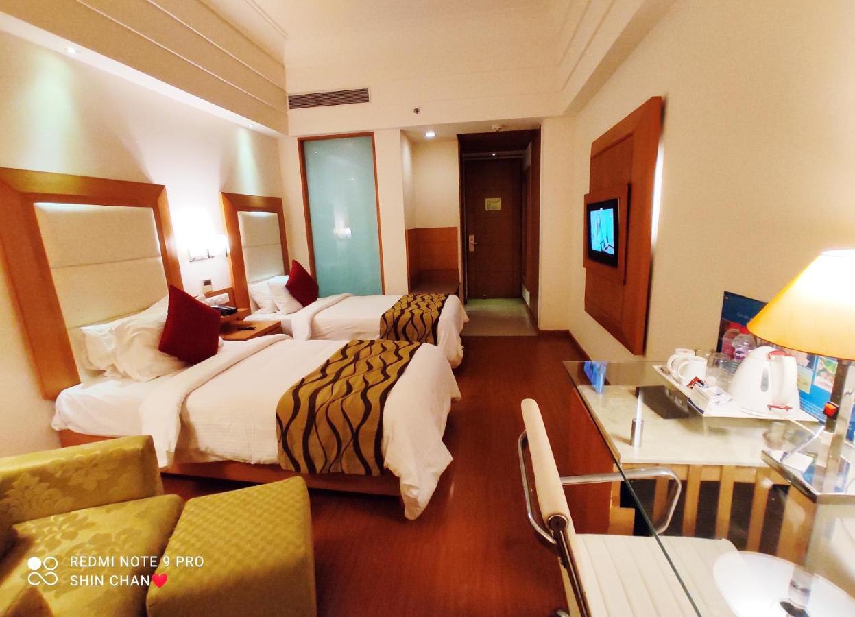 Ambrosia Sarovar Portico Харидвар Экстерьер фото