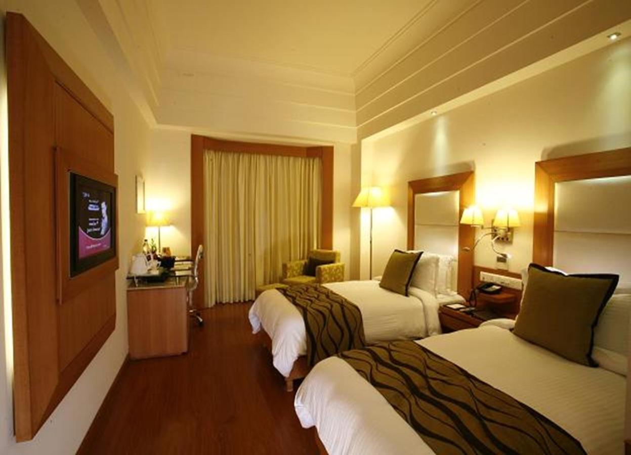 Ambrosia Sarovar Portico Харидвар Экстерьер фото