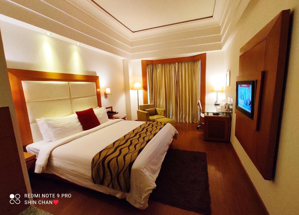 Ambrosia Sarovar Portico Харидвар Экстерьер фото