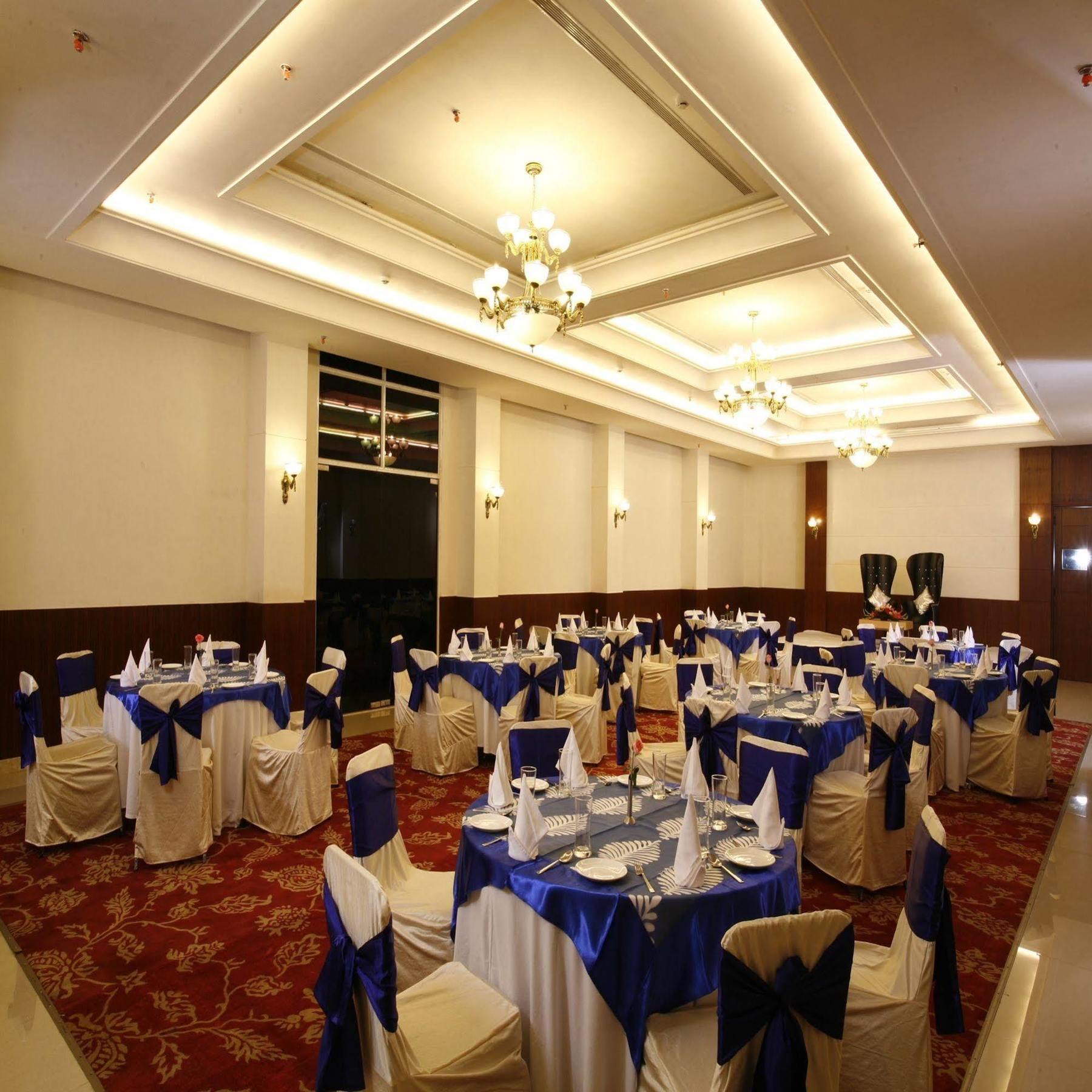 Ambrosia Sarovar Portico Харидвар Экстерьер фото